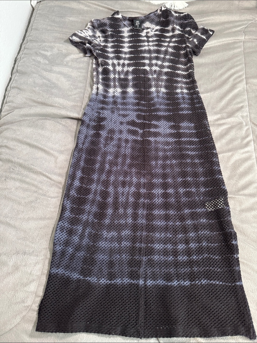 Electric & Rose Black blue & White Tie-Dye fish net-crochet Maxi Dress Jrs Sz S